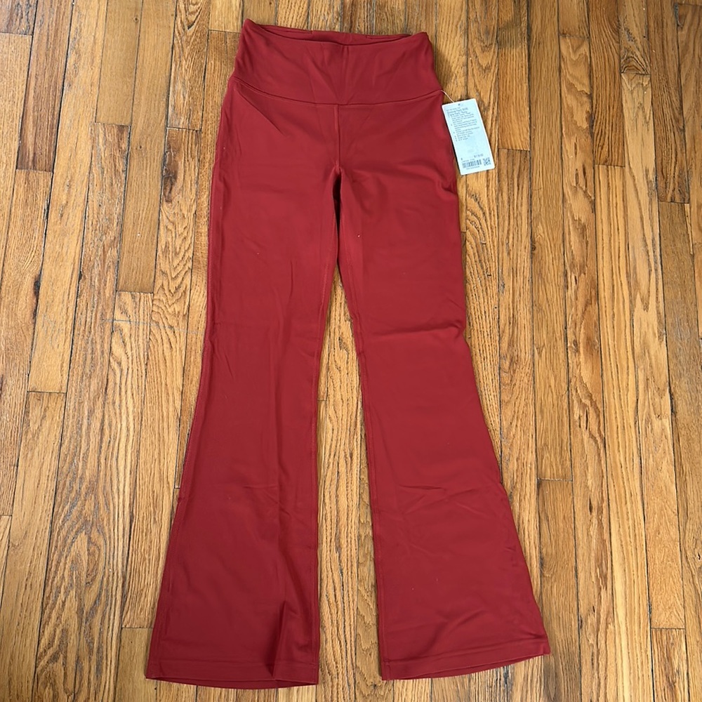 Lululemon SHR Groove Flare Cayenne 8